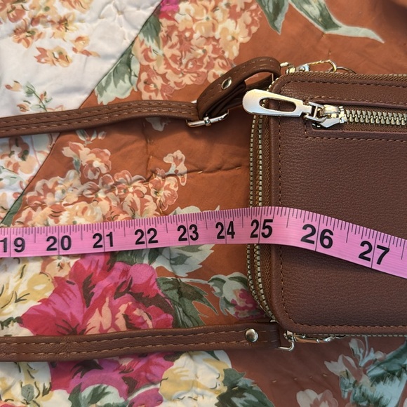 Cute brown Boho crossbody purse faux leather phone holder bag - Picture 11 of 11